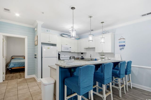 4890 Luster Leaf Cir Apt 102, Myrtle Beach, SC 29577