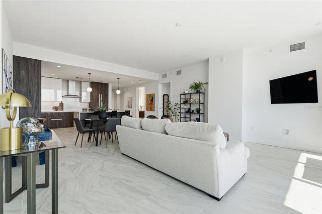 777 3RD AVENUE N 906, St Petersburg, FL 33701