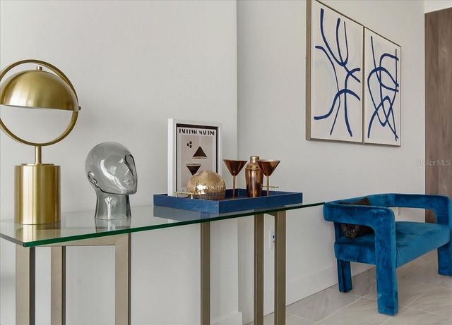 777 3RD AVENUE N 906, St Petersburg, FL 33701