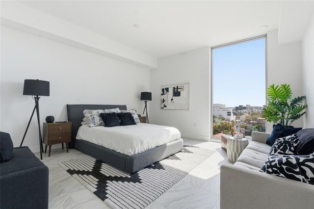 777 3RD AVENUE N 906, St Petersburg, FL 33701