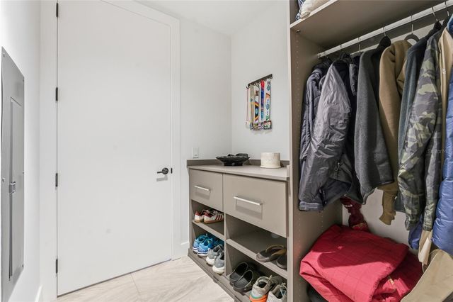 777 3RD AVENUE N 906, St Petersburg, FL 33701