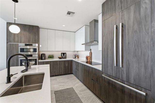 777 3RD AVENUE N 906, St Petersburg, FL 33701