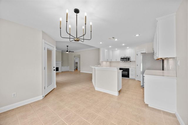 20904 Van Allen CV, Lago Vista, TX 78645