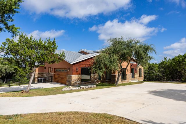 114 CR 2729, Mico, TX 78056