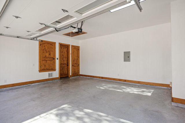 114 CR 2729, Mico, TX 78056