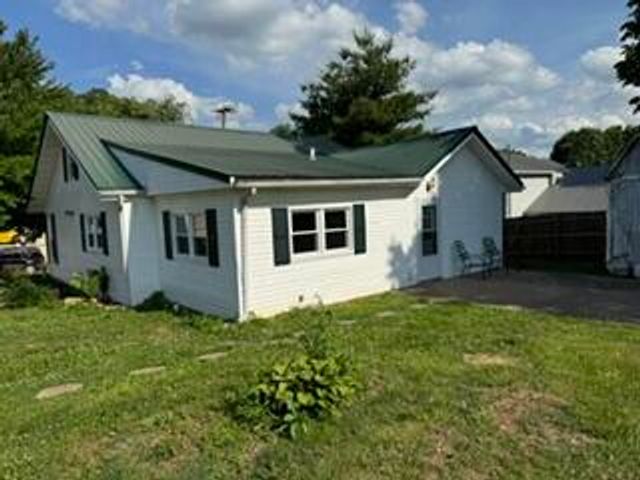 1985 Thatchers Mill Road, Paris, KY 40361