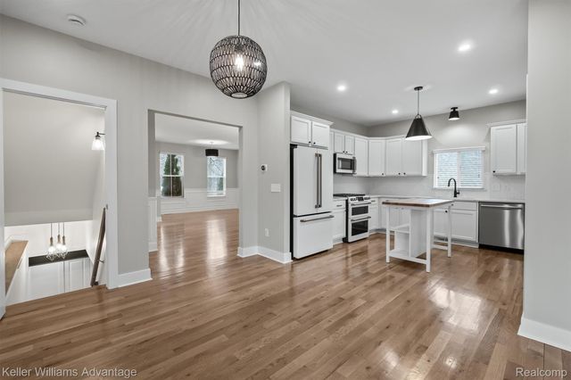 882 N Center Street, Northville, MI 48167