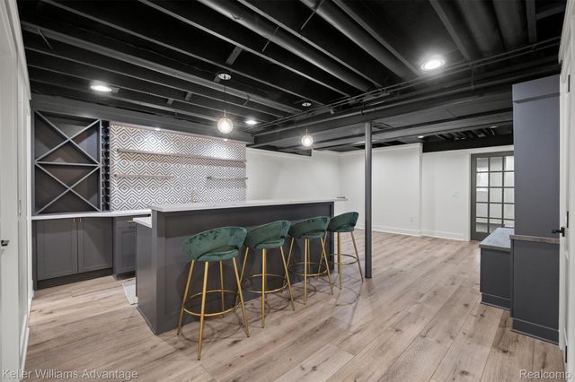 882 N Center Street, Northville, MI 48167