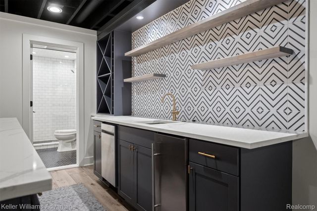 882 N Center Street, Northville, MI 48167