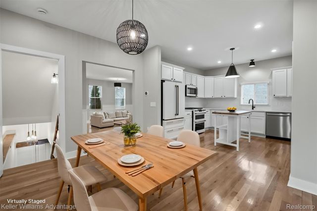 882 N Center Street, Northville, MI 48167