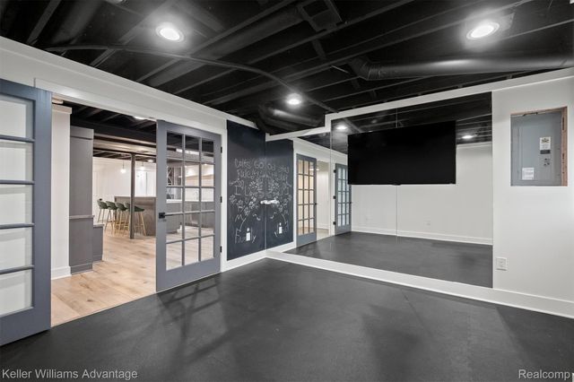 882 N Center Street, Northville, MI 48167