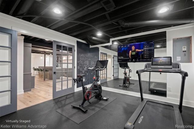 882 N Center Street, Northville, MI 48167