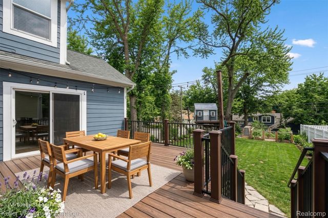 882 N Center Street, Northville, MI 48167