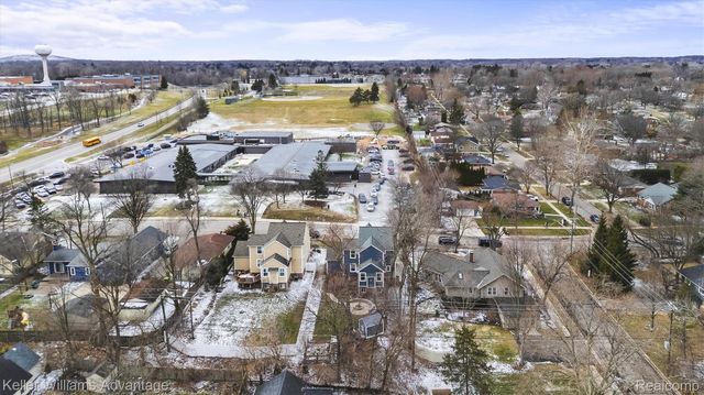 882 N Center Street, Northville, MI 48167