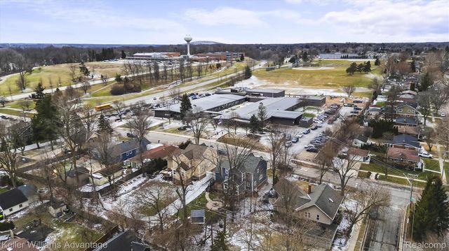 882 N Center Street, Northville, MI 48167