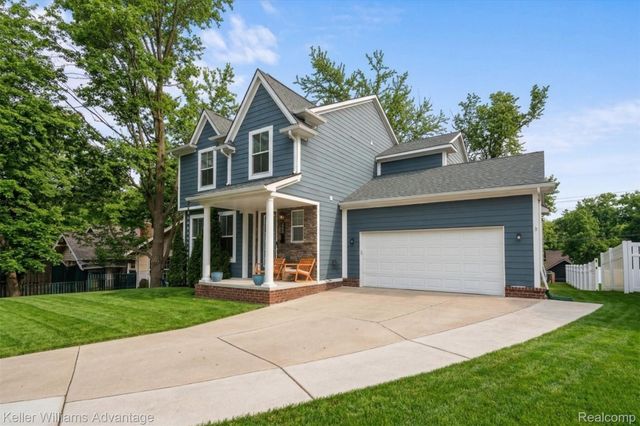 882 N Center Street, Northville, MI 48167