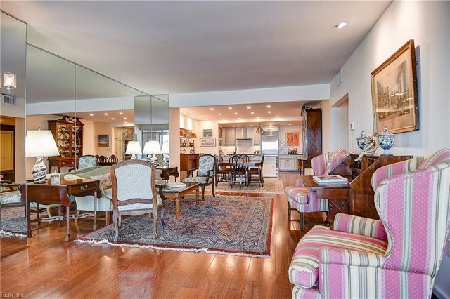 215 Brooke Ave Apt 802, Norfolk, VA 23510