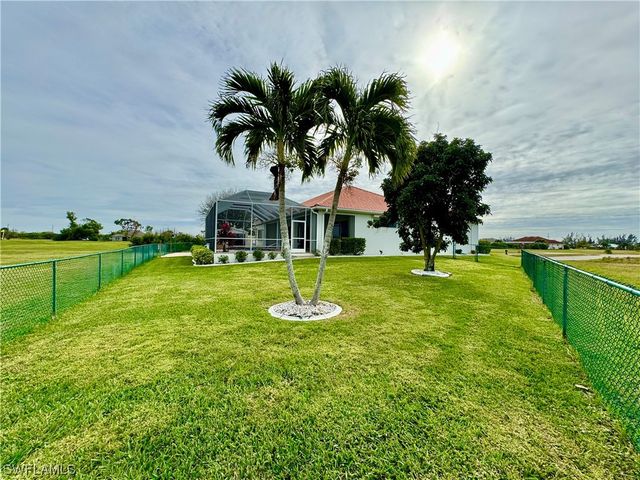 1511 NW 27th PL, Cape Coral, FL 33993