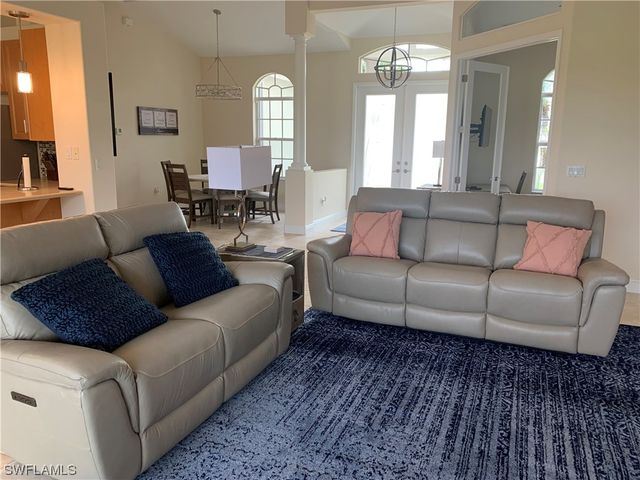 1511 NW 27th PL, Cape Coral, FL 33993