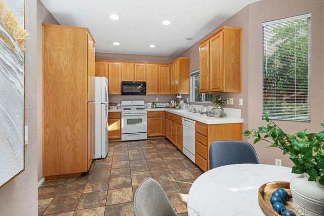 2975 River Shadow Ct, Alpine, CA 91901