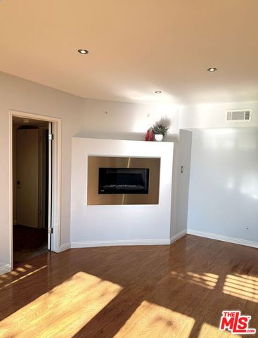 10800 Holman Avenue PH3, Los Angeles, CA 90024