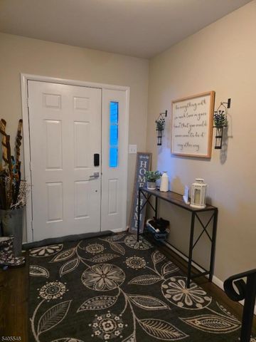 38 Lexington Ln, West Milford Twp., NJ 07480