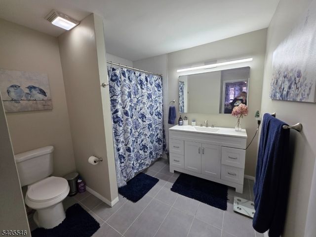 38 Lexington Ln, West Milford Twp., NJ 07480