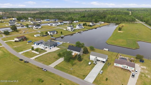 66 Warrens Way, Chocowinity, NC 27817