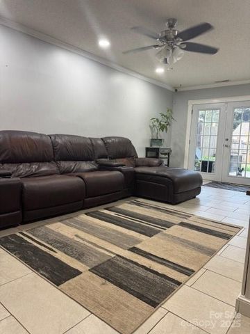 8058 Linda Lake Drive, Charlotte, NC 28215