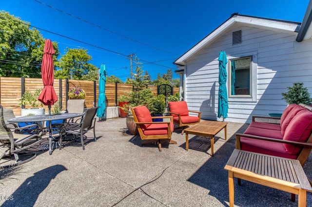 120 NW Sisemore Street, Bend, OR 97703