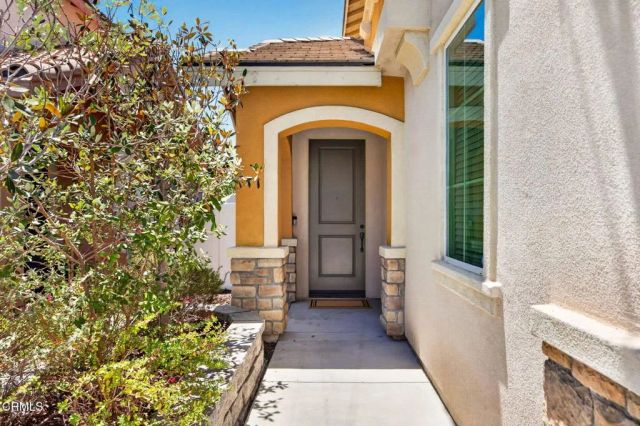 207 Clearwood Street, Fillmore, CA 93015