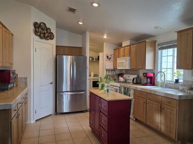 450 E Bradley 144, El Cajon, CA 92021