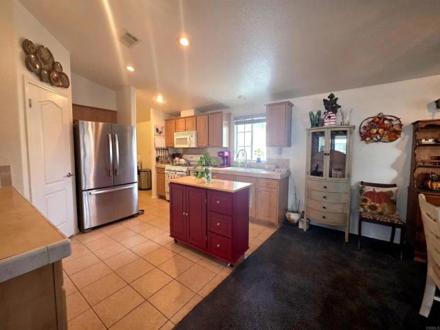 450 E Bradley 144, El Cajon, CA 92021