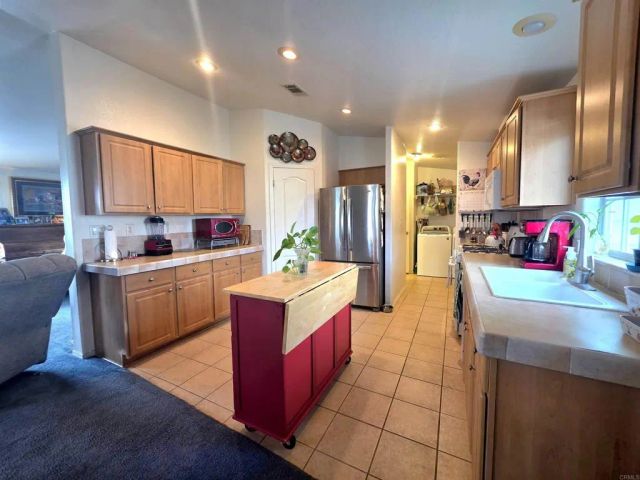 450 E Bradley 144, El Cajon, CA 92021