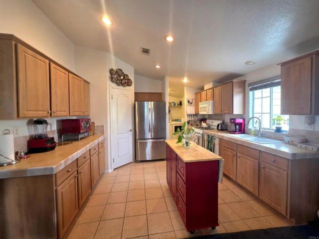 450 E Bradley 144, El Cajon, CA 92021