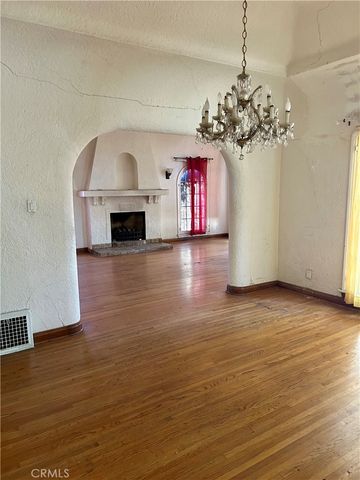 6402 Maryland, Los Angeles, CA 90048