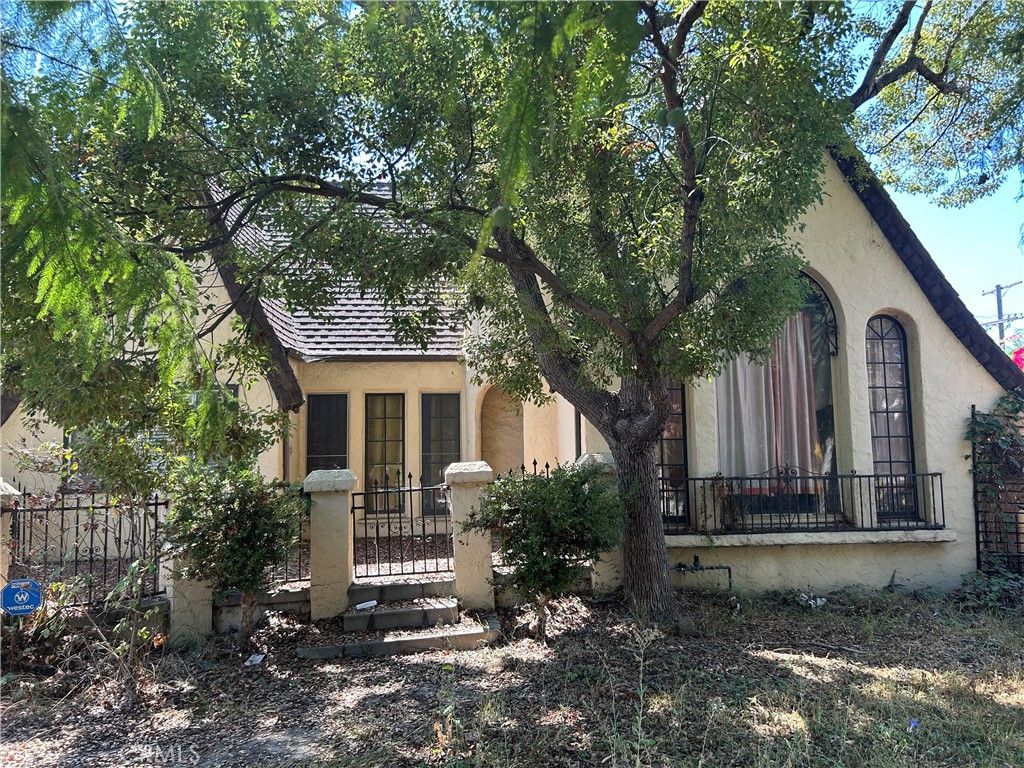 6402 Maryland, Los Angeles, CA 90048