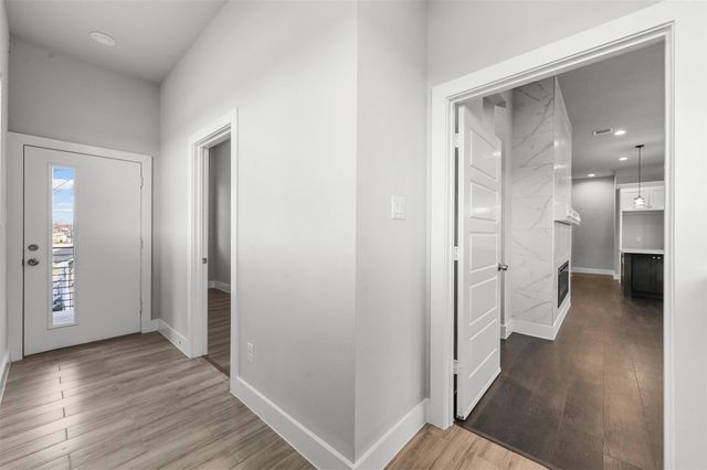 204 N Getzendaner Street 2, Waxahachie, TX 75165