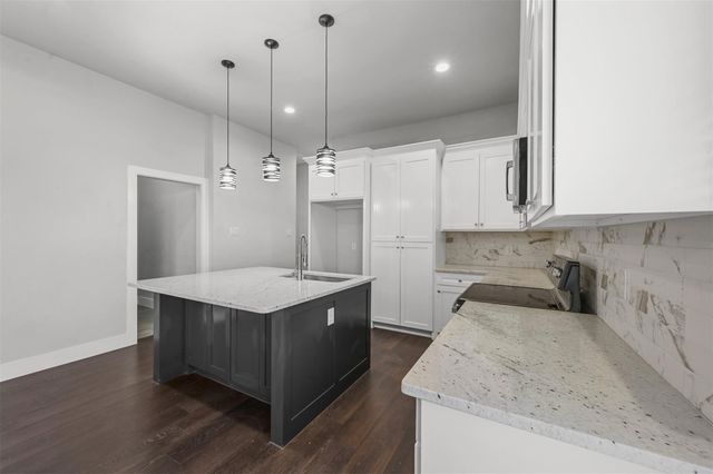 204 N Getzendaner Street 2, Waxahachie, TX 75165