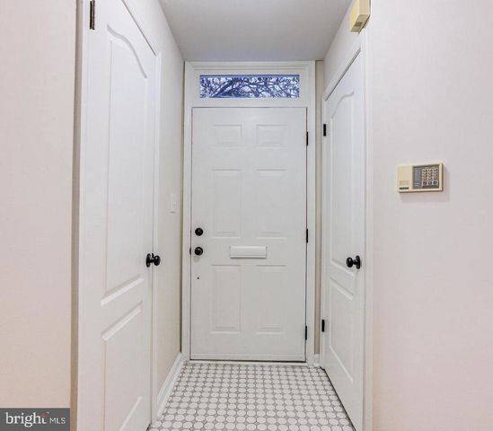 2011 FOUNTAIN ST, Baltimore, MD 21231