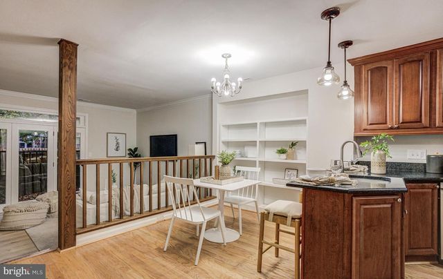2011 FOUNTAIN ST, Baltimore, MD 21231