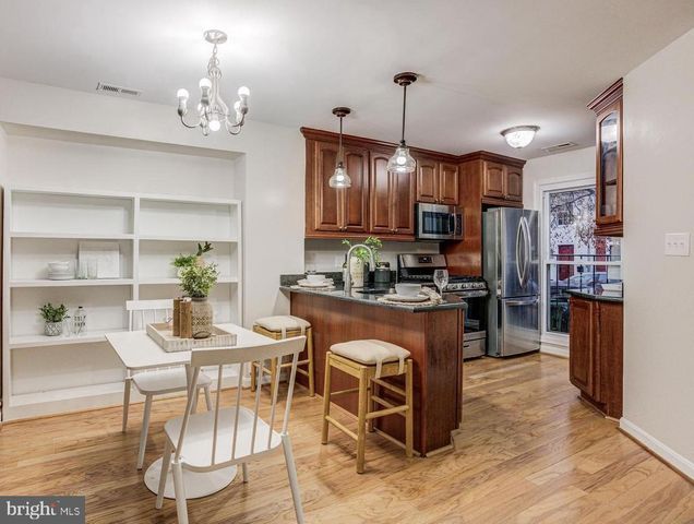 2011 FOUNTAIN ST, Baltimore, MD 21231
