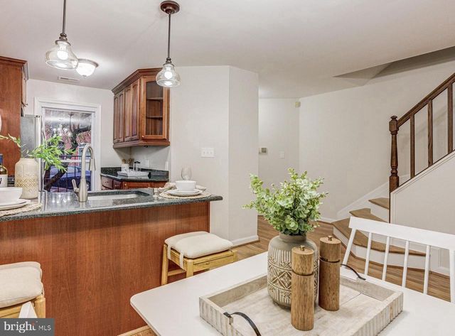 2011 FOUNTAIN ST, Baltimore, MD 21231