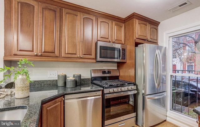 2011 FOUNTAIN ST, Baltimore, MD 21231