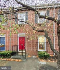2011 FOUNTAIN ST, Baltimore, MD 21231