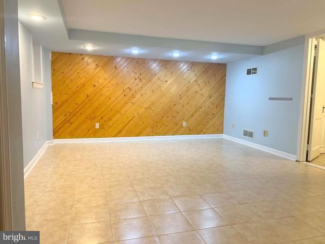 35 MURDOCK RD, Baltimore, MD 21212