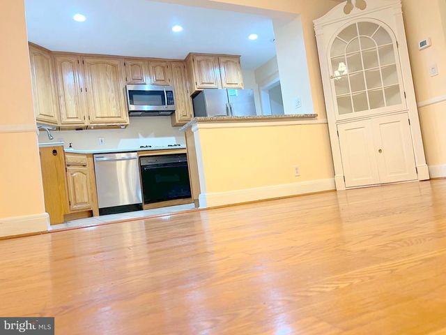 35 MURDOCK RD, Baltimore, MD 21212