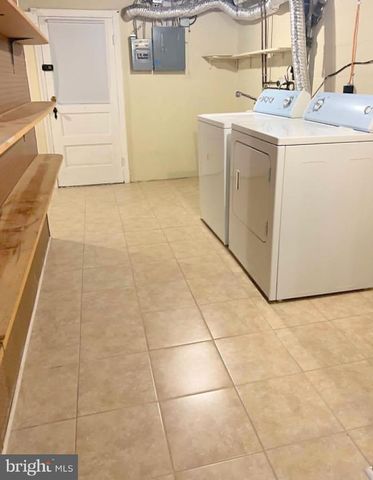 35 MURDOCK RD, Baltimore, MD 21212