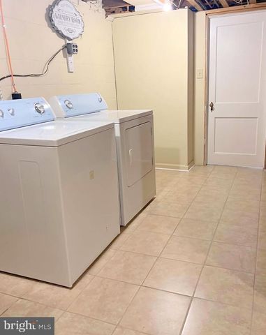 35 MURDOCK RD, Baltimore, MD 21212