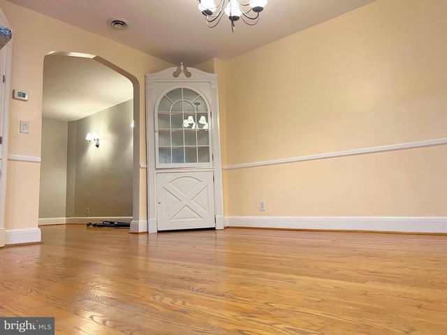 35 MURDOCK RD, Baltimore, MD 21212